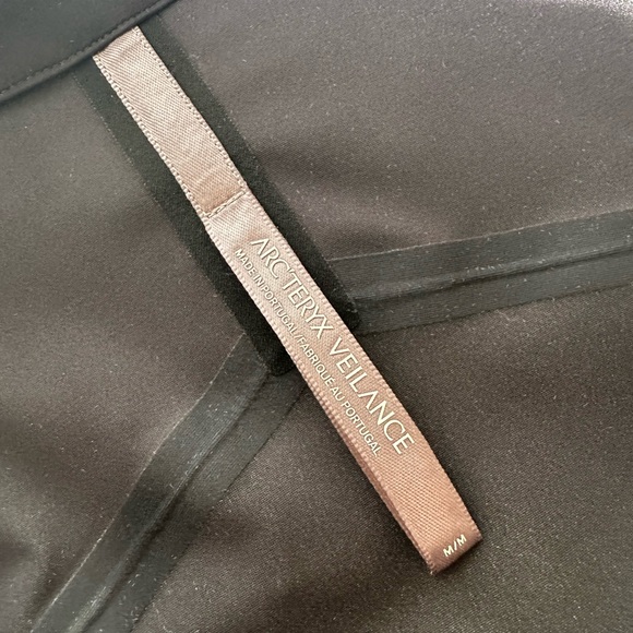 Arc’teryx Veilance Allo Shirt Jacket - Picture 10 of 10